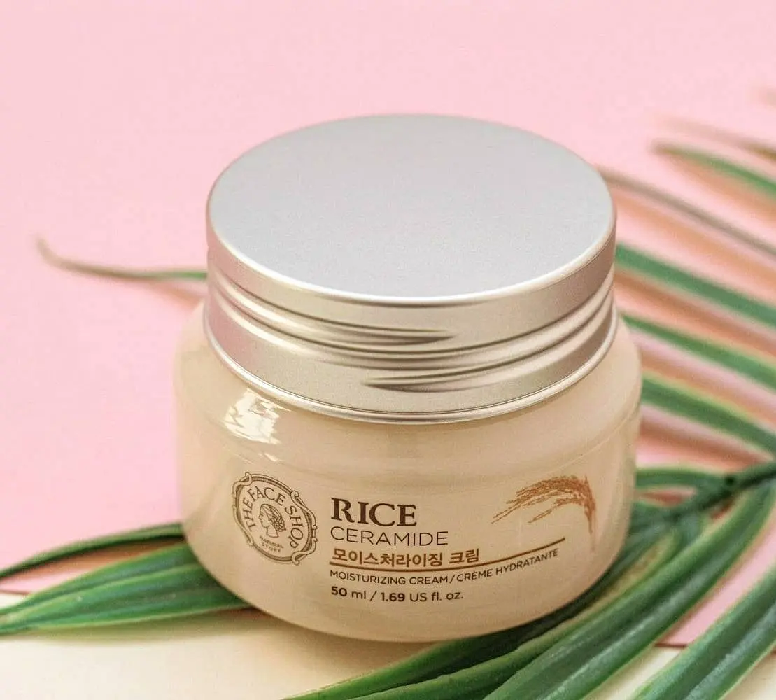 P0w884MFbkFf8G5hJJtYoTHAdKxfxgK73SxLCZoj The Face Shop Rice & Ceramide Moisturizing Cream - Image 1